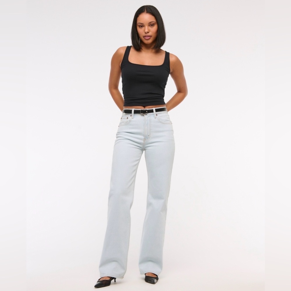 Abercrombie 90s Relaxed Jean Light Wash